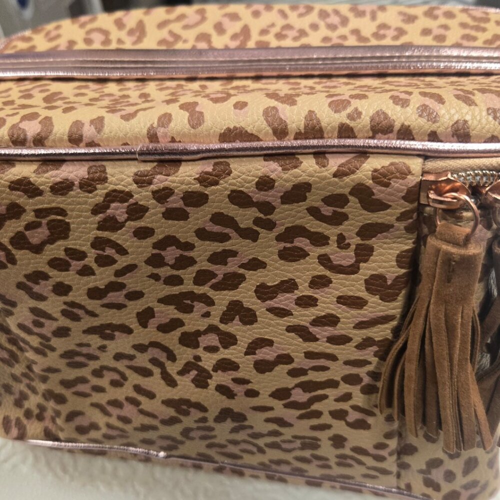 Cheetah Print Train Case & Clutch Set includes extra makeup bags and a brush set - Picture 7 of 8